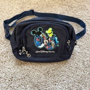 Walt Disney World Belt Bag Navy Blue Embroidered 2006 Fanny Pack Waist Bag